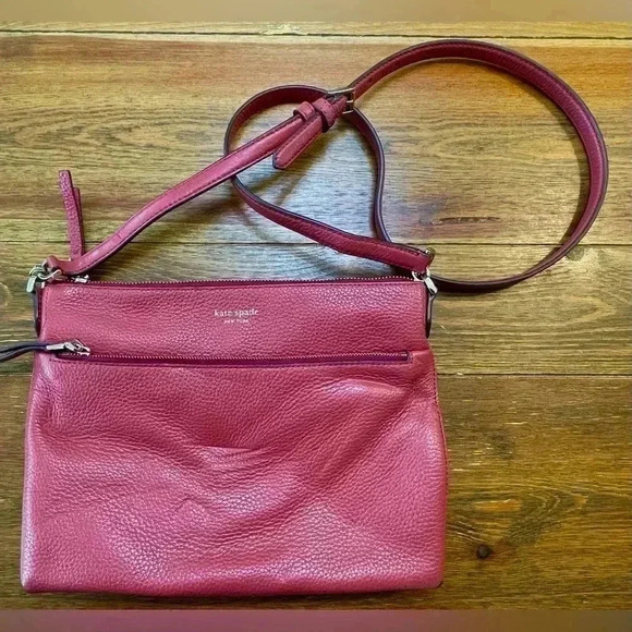 Kate Spade Crossbody Bag | Med Red Top Grain Leather | Gold Hardware - Picture 2 of 10
